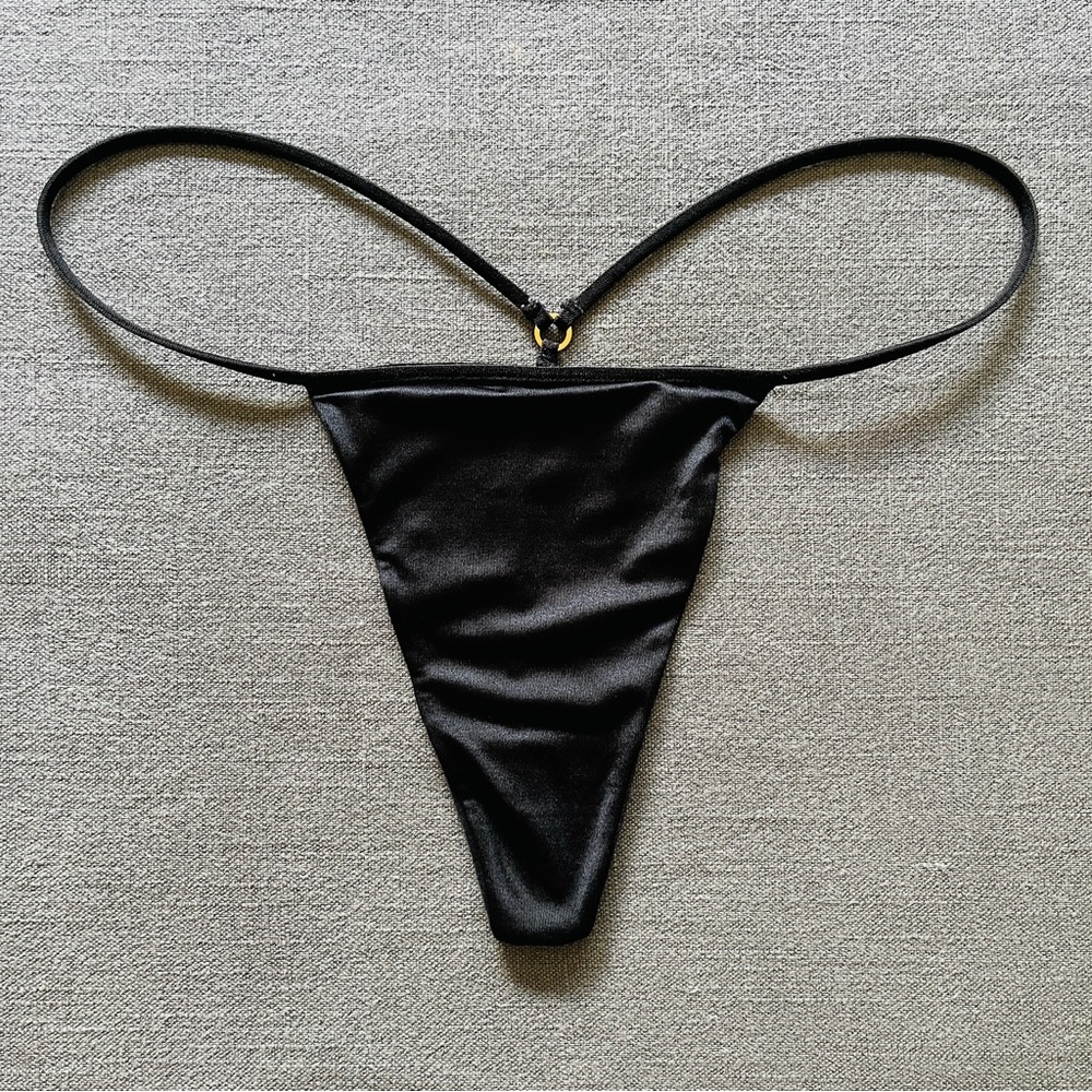 Victoria's Secret Very Sexy V-String